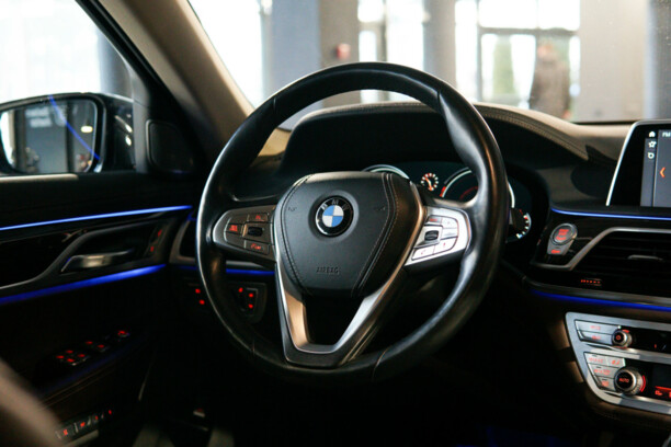 BMW 7 серия G12 (Long), 2017 г.