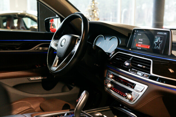 BMW 7 серия G12 (Long), 2017 г.