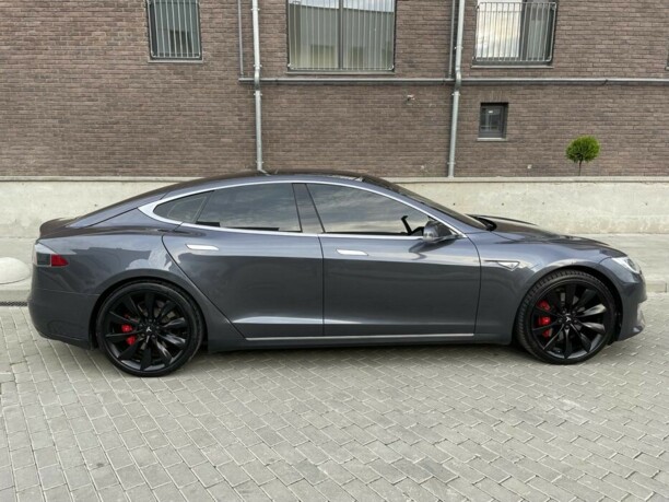 Tesla Model S I, 2015 г.