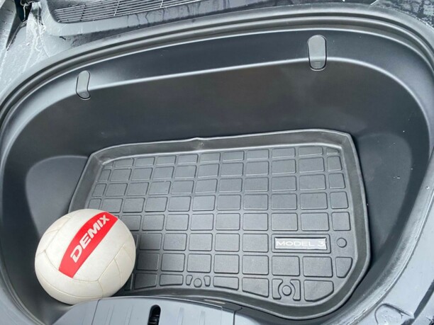 Tesla Model 3, 2018 г.