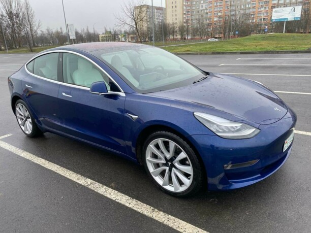 Tesla Model 3, 2018 г.