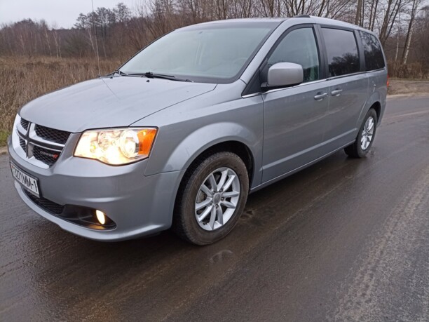 Dodge Grand Caravan V, 7 мест, 2018 г.