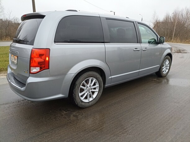 Dodge Grand Caravan V, 7 мест, 2018 г.