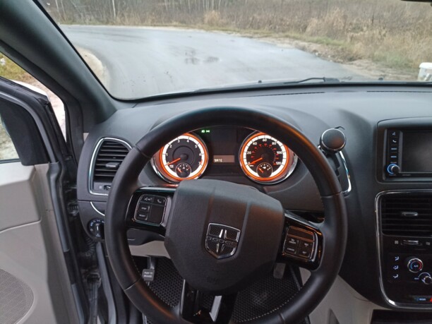 Dodge Grand Caravan V, 7 мест, 2018 г.