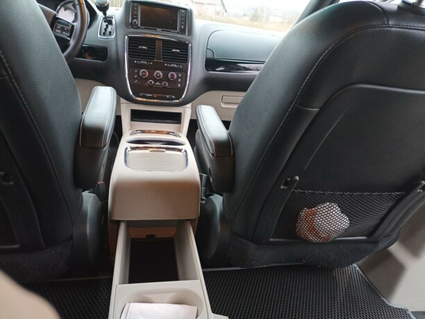 Dodge Grand Caravan V, 7 мест, 2018 г.