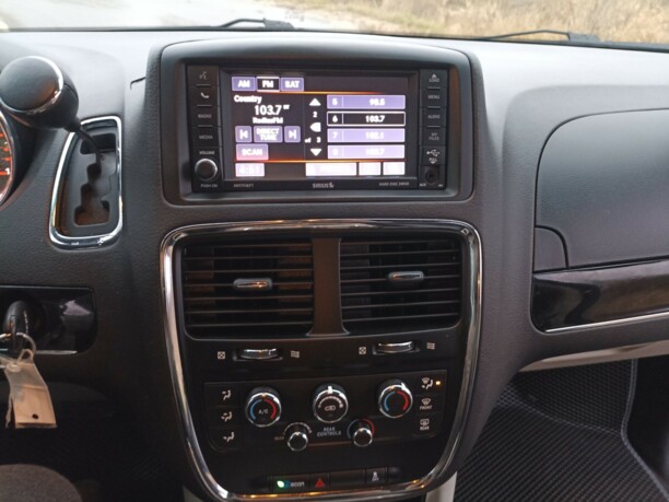 Dodge Grand Caravan V, 7 мест, 2018 г.