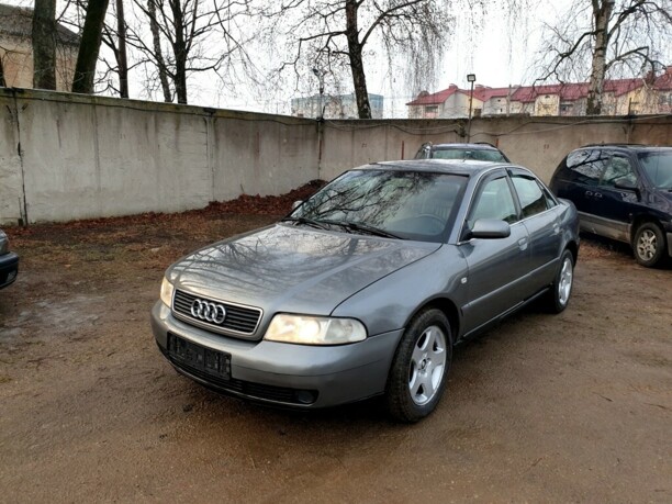 Audi A4 B5, 2000 г.