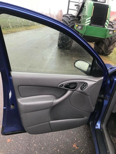 Ford Focus I · Рестайлинг, 2002 г.