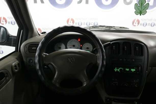 Dodge Caravan IV, 7 мест, 2002 г.