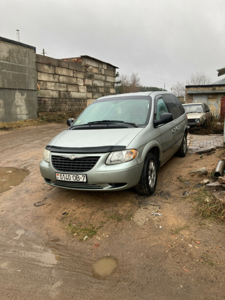 Chrysler Voyager IV, 7 мест, 2003 г.