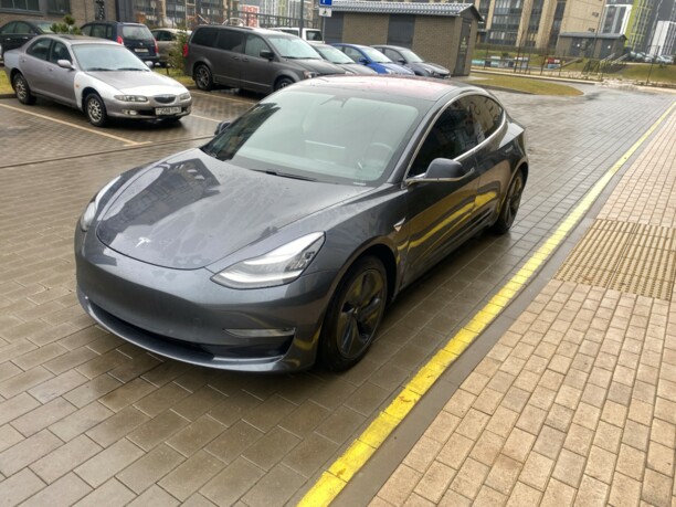 Tesla Model 3, 2018 г.