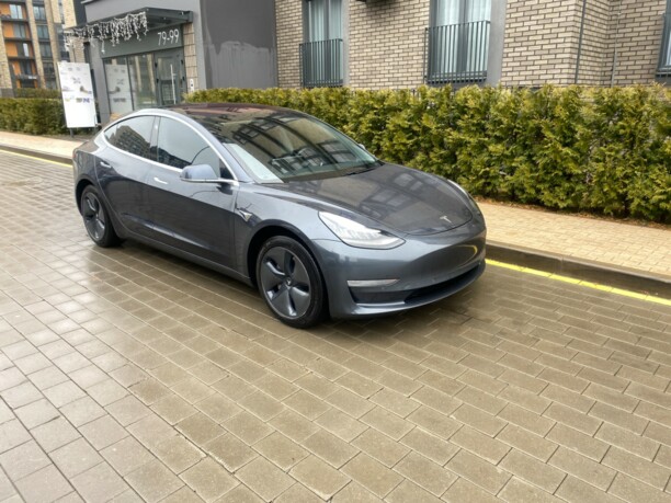 Tesla Model 3, 2018 г.