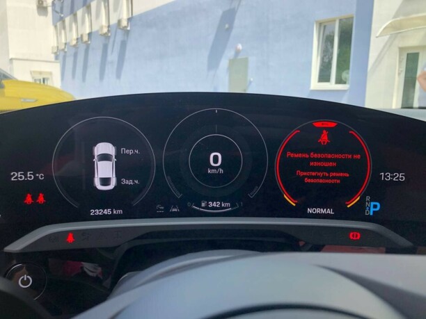 Porsche Taycan, 2020 г.