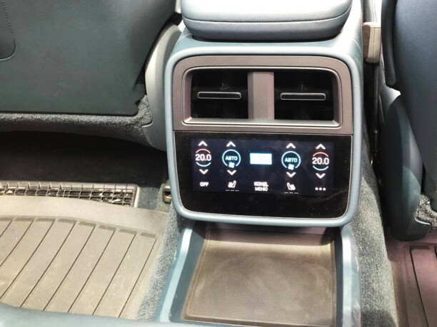 Porsche Taycan, 2020 г.
