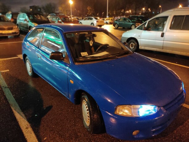 Mitsubishi Colt V, 1999 г.