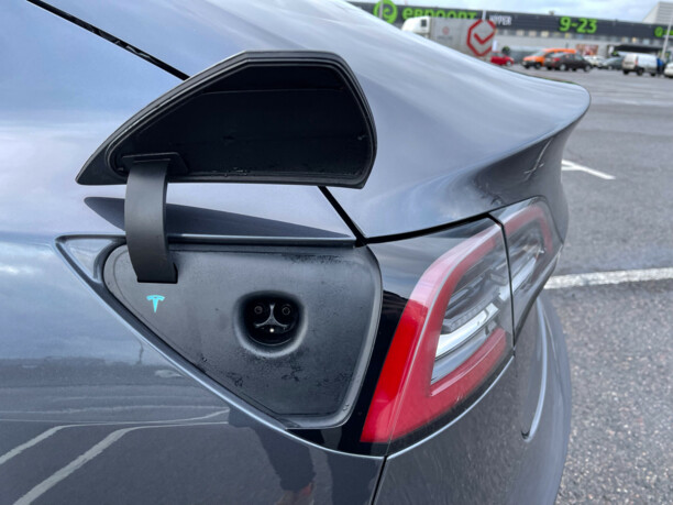 Tesla Model 3, 2020 г.