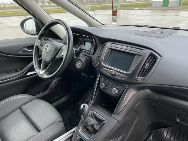 Opel Zafira C · Рестайлинг, 2018 г.