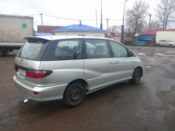 Toyota Previa II (XR30, XR40), 7 мест, 2001 г.