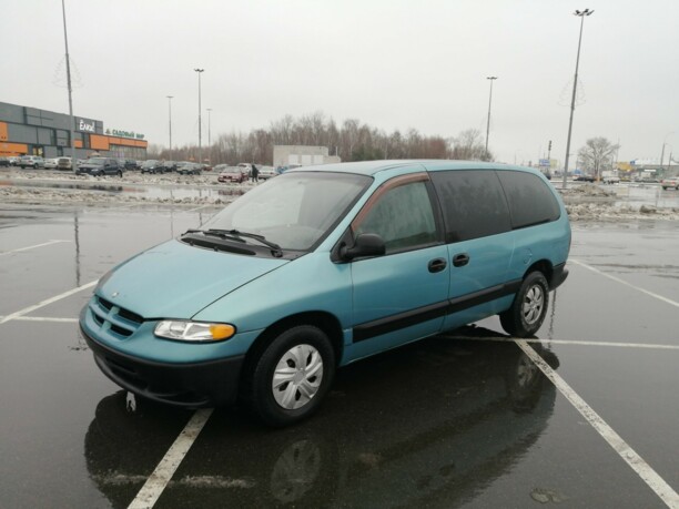 Dodge Caravan III, 7 мест, 1998 г.
