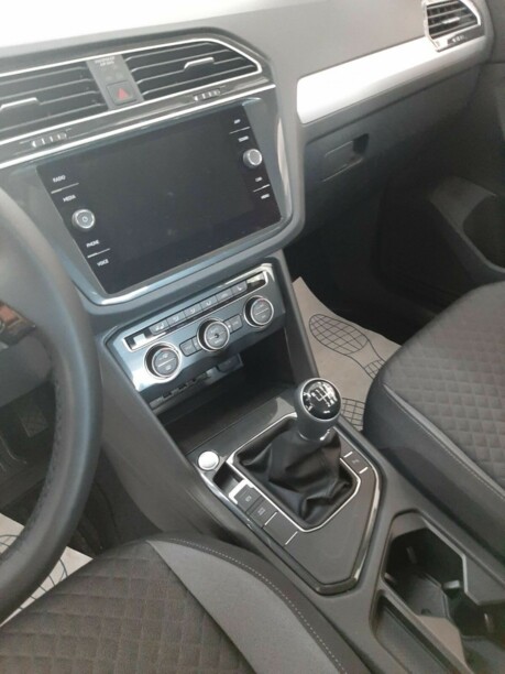 Volkswagen Tiguan II, 2020 г.