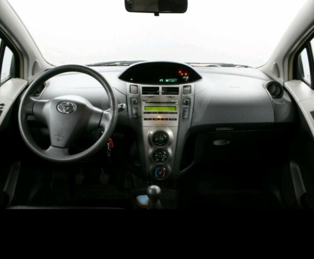 Toyota Yaris II (XP9) · Рестайлинг, 2011 г.