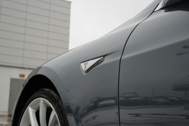 Tesla Model S I, 2013 г.