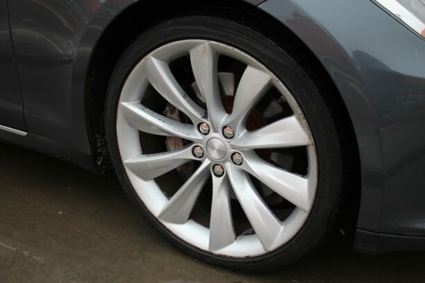 Tesla Model S I, 2013 г.