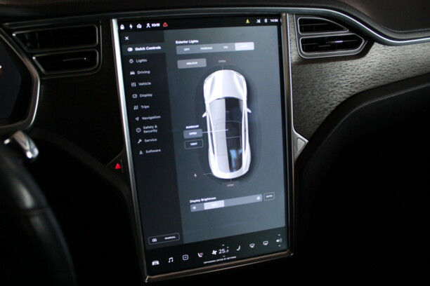 Tesla Model S I, 2013 г.