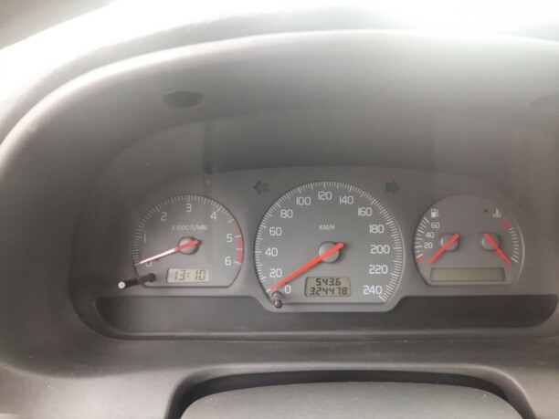 Volvo V40 I · Рестайлинг, 2000 г.