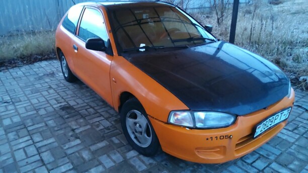 Mitsubishi Colt V, 1996 г.