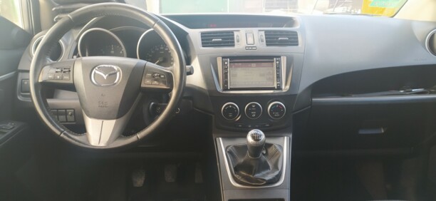 Mazda 5 II, 7 мест, 2011 г.
