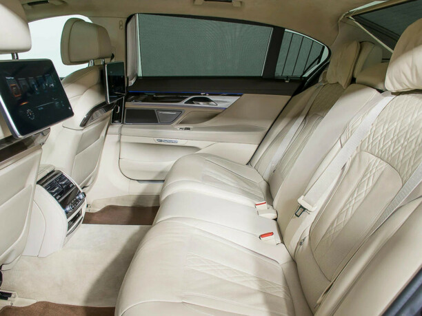 BMW 7 серия G12 (Long), 2016 г.