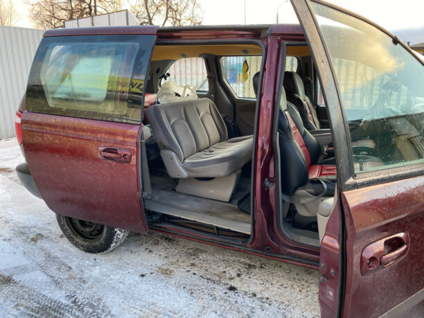 Dodge Caravan IV, 7 мест, 2001 г.