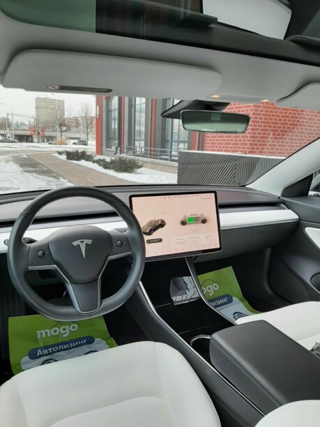 Tesla Model 3, 2018 г.