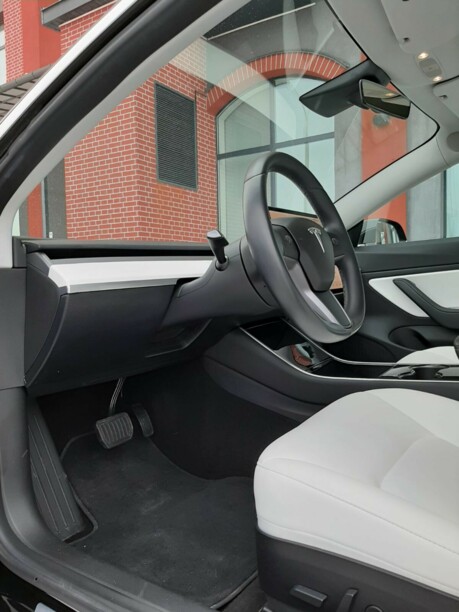 Tesla Model 3, 2018 г.