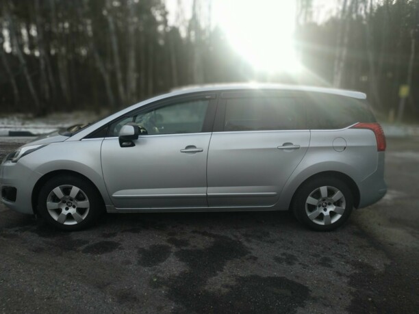 Peugeot 5008 I · Рестайлинг, 2016 г.