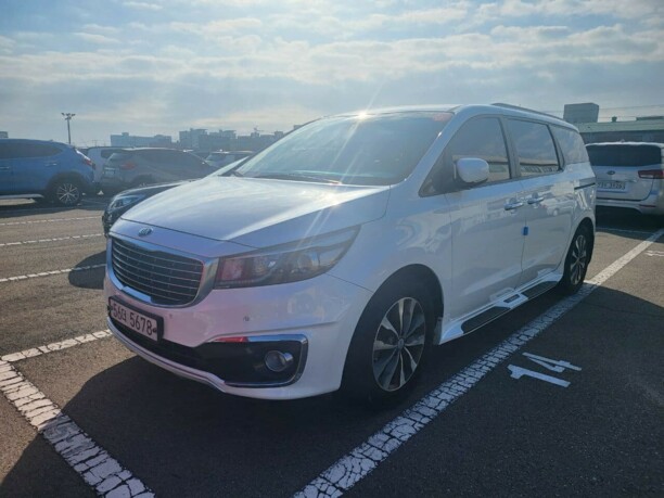 Kia Carnival III, 7 мест, 2017 г.