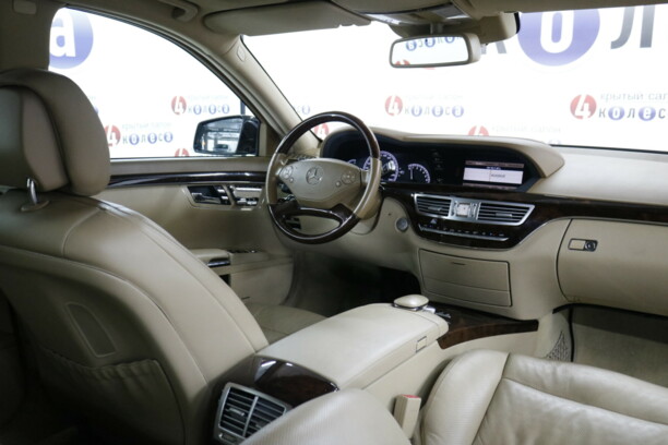 Mercedes-Benz S-Класс W221· Рестайлинг, 2009 г.