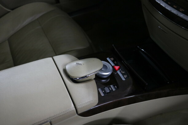 Mercedes-Benz S-Класс W221· Рестайлинг, 2009 г.