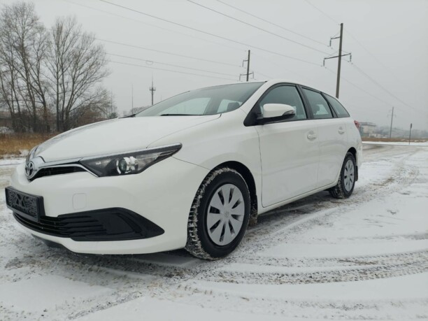 Toyota Auris II (E180) · Рестайлинг, 2017 г.