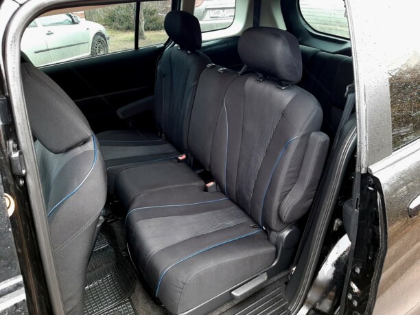 Mazda 5 II, 7 мест, 2011 г.