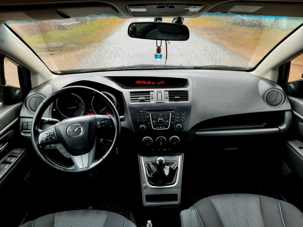 Mazda 5 II, 7 мест, 2011 г.