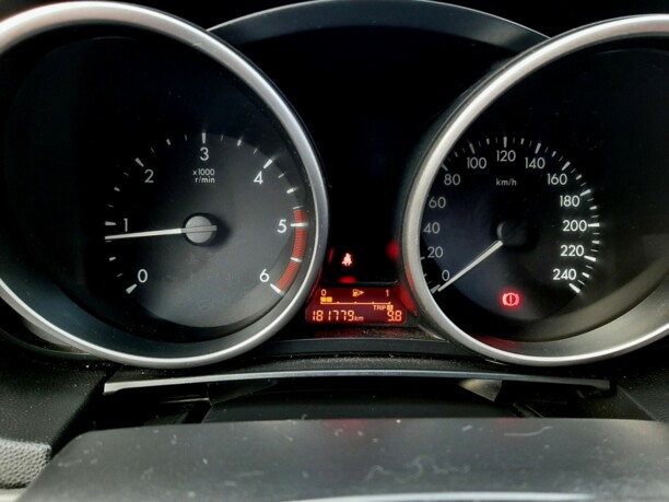 Mazda 5 II, 7 мест, 2011 г.