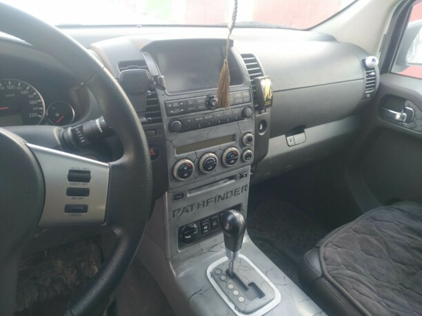 Nissan Pathfinder R51, 7 мест, 2005 г.