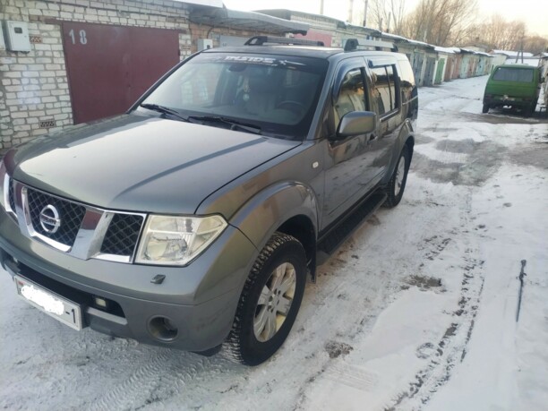 Nissan Pathfinder R51, 7 мест, 2005 г.