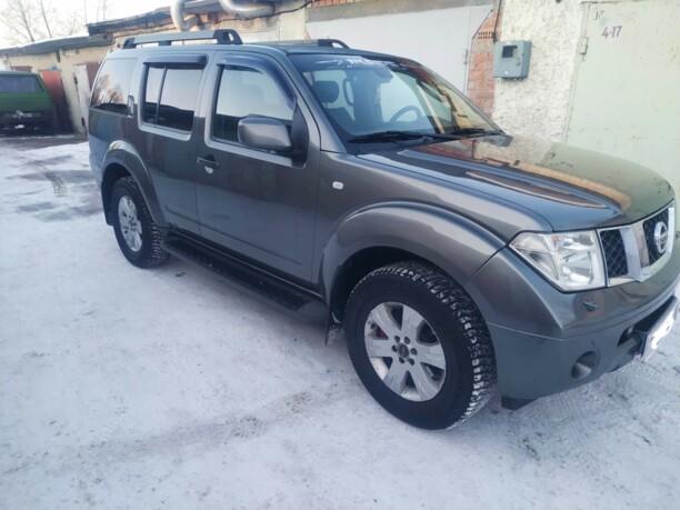 Nissan Pathfinder R51, 7 мест, 2005 г.