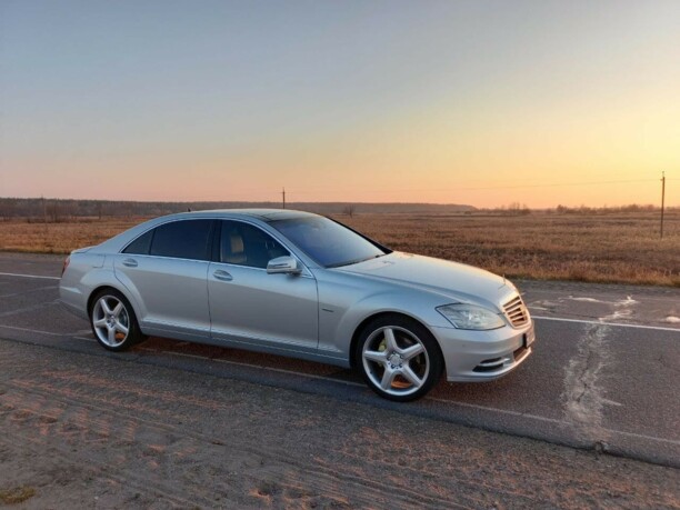 Mercedes-Benz S-Класс W221· Рестайлинг, 2010 г.