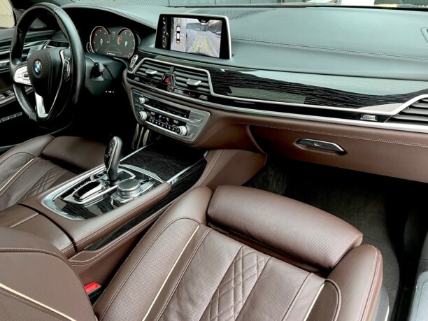 BMW 7 серия G11, 2016 г.