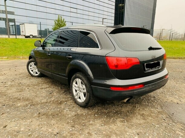 Audi Q7 4L, 7 мест, 2006 г.