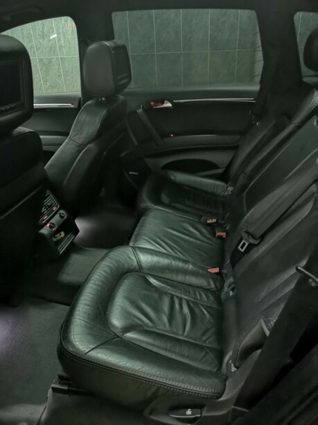 Audi Q7 4L, 7 мест, 2006 г.